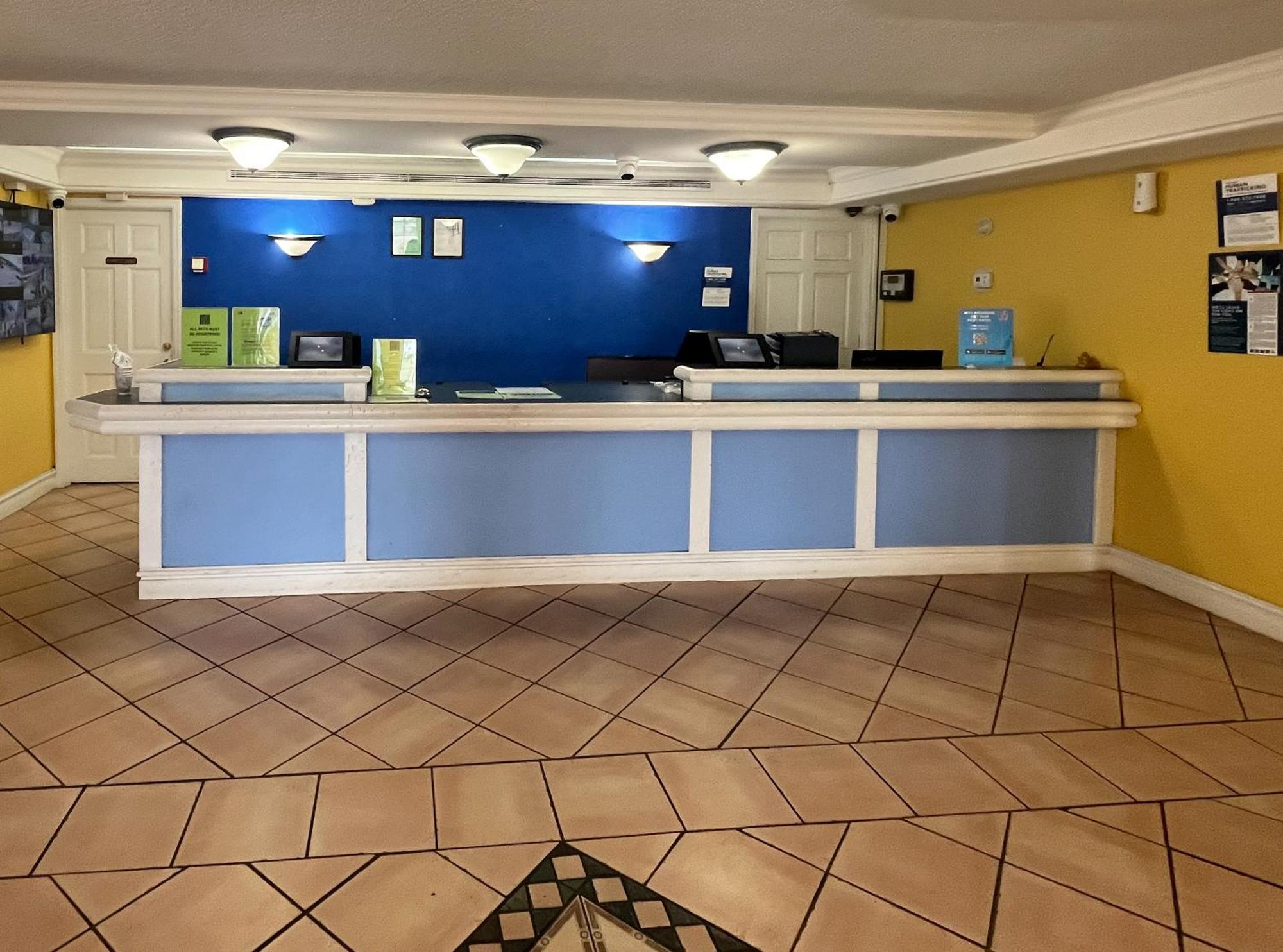 Motel 6 Huntsville Al University Dr. Exterior foto
