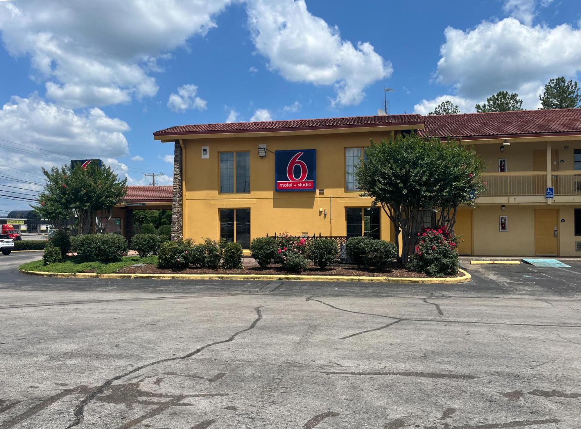 Motel 6 Huntsville Al University Dr. Exterior foto